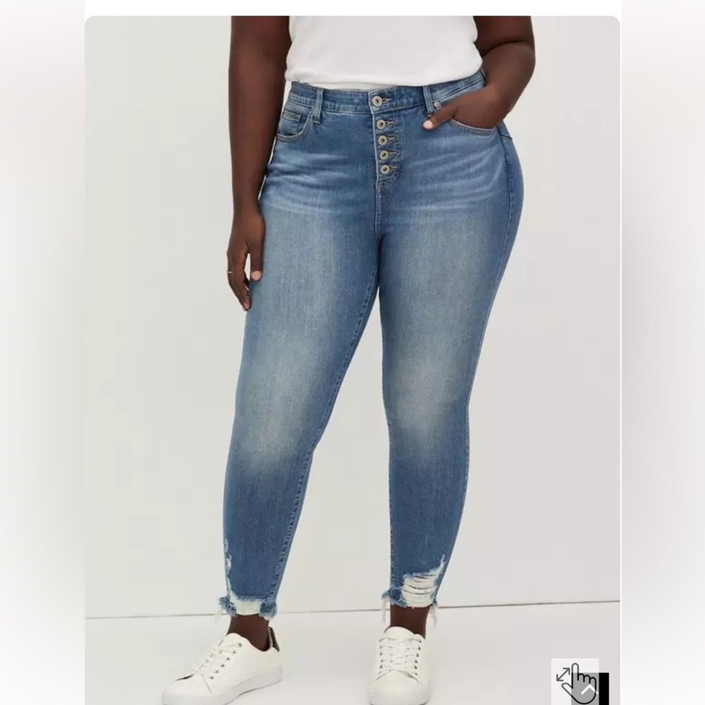 Torrid Bombshell Skinny Premium Stretch High-
Rise Jean